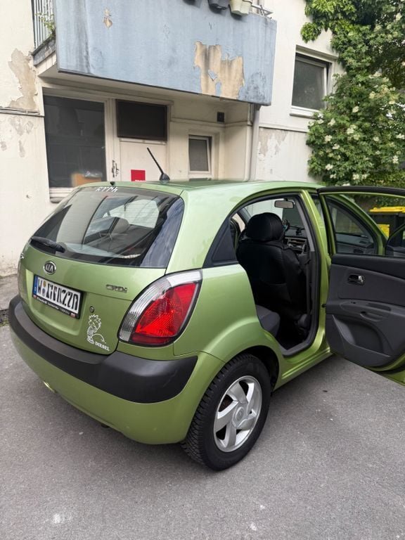 Gebraucht 2009 Kia Rio EX Limousine | 5.200 € - Bild 1/4