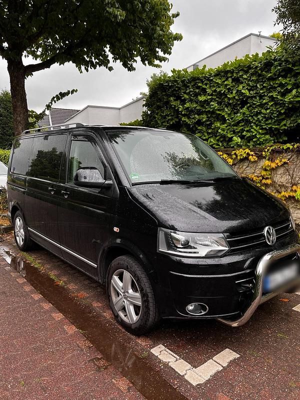 Schwarz Gebraucht 2013 VW T5 Highline Van | 18.500 € (Etwas zu teuer) - Bild 1/4