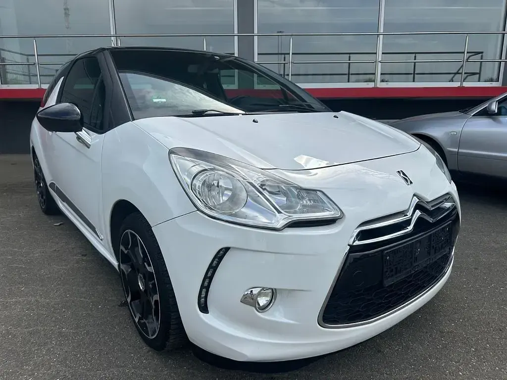 Gebraucht Citroën DS3 Sport Chic 156 PS (114 kW) 2013 Weiß Coupé