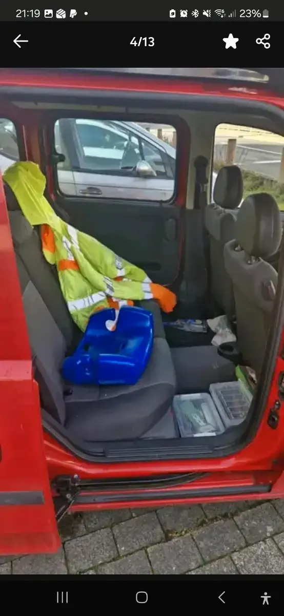 Gebraucht Opel Combo 99 PS (72 kW) 2016 Rot Van / Kleinbus