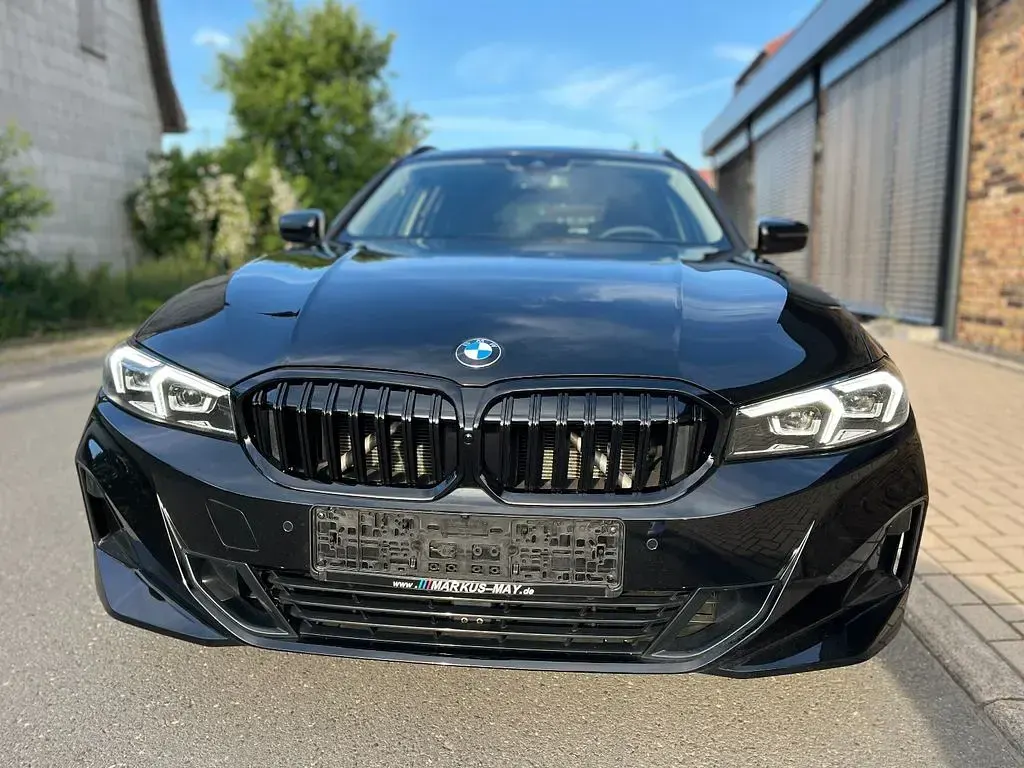 Gebraucht BMW 318 156 PS (114 kW) 2025 Schwarz Limousine