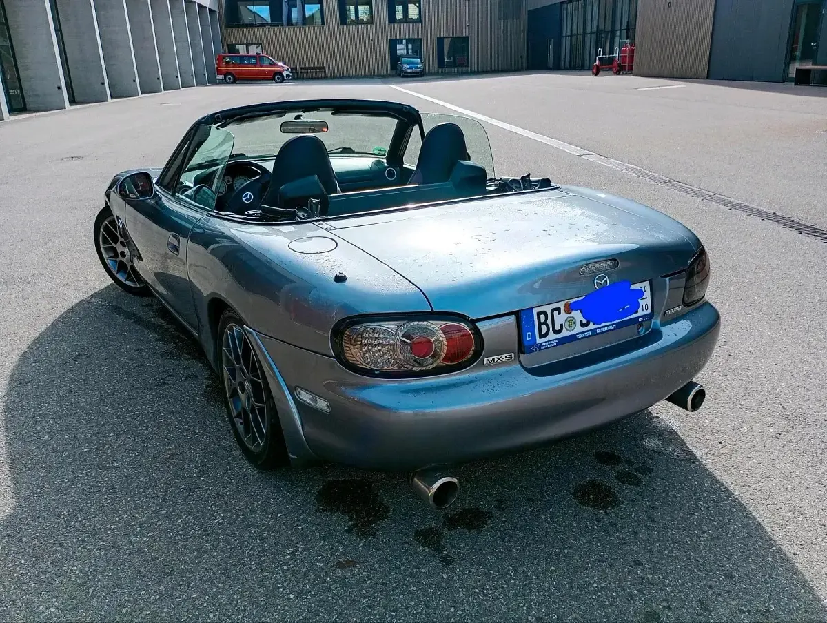 Gebraucht Mazda MX5 146 PS (107 kW) 2004 Silber Cabrio