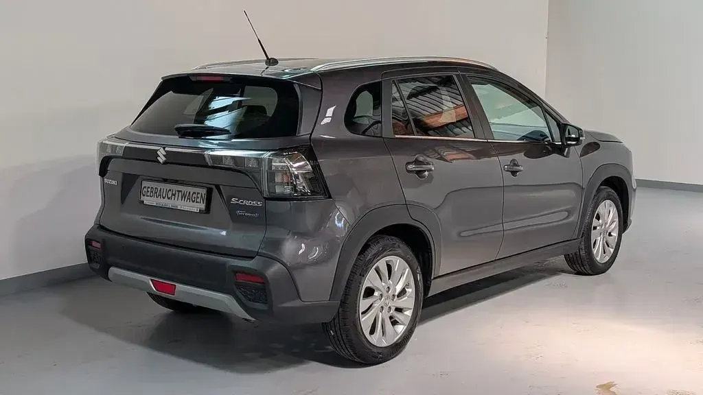 Gebraucht Suzuki SX4 S-Cross Comfort 116 PS (85 kW) 2023 Grau SUV