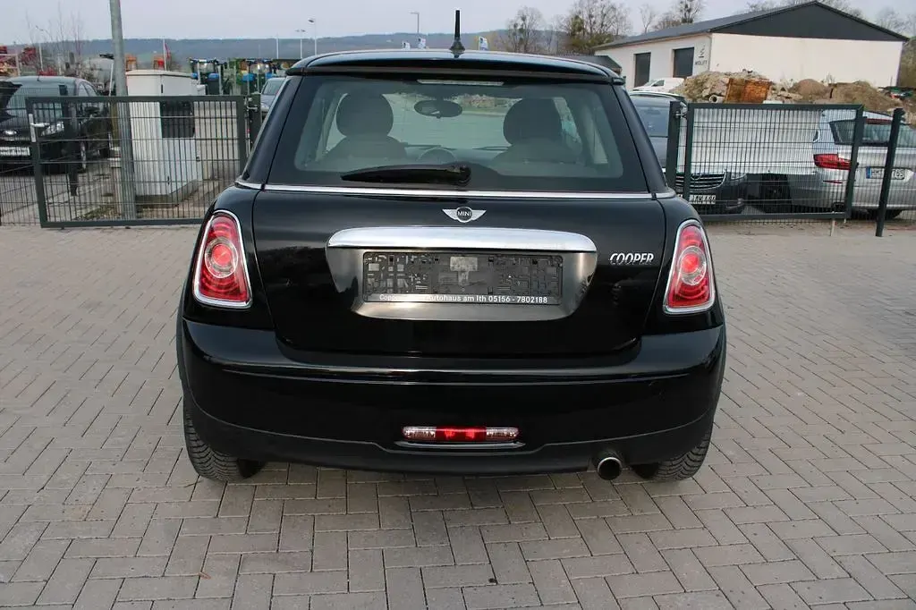 Używany Mini Cooper Brick Lane 122 KM (89 kW) 2014 Czarny Hatchback