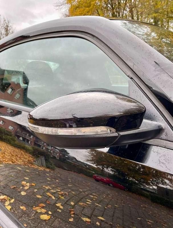 Gebraucht VW Beetle Design 105 PS (77 kW) 2012 Schwarz Kleinwagen