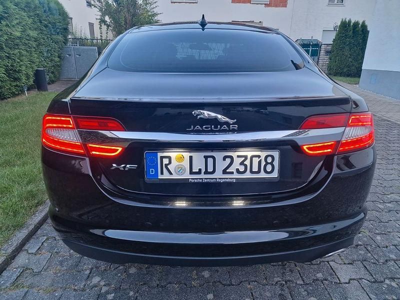Gebraucht Jaguar XF R 200 PS (147 kW) 2014 Schwarz Limousine