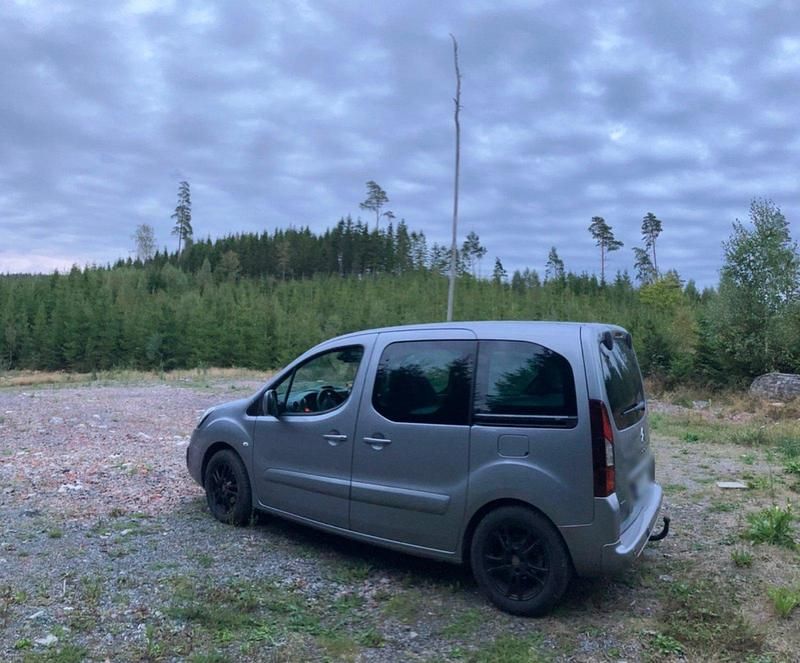 Gebraucht Citroën Berlingo SELECTION 99 PS (72 kW) 2015 Grau Van / Kleinbus