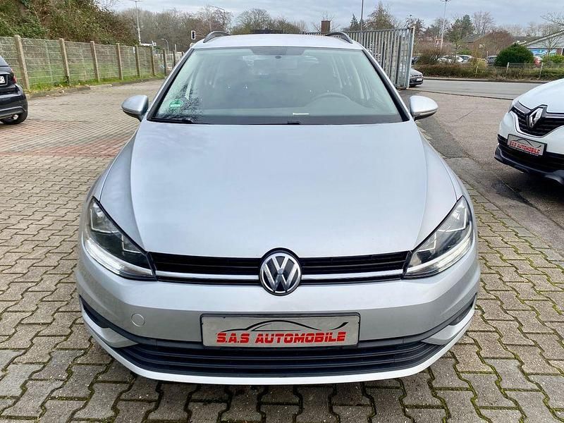 Gebraucht VW Golf VII Trendline 116 PS (85 kW) 2020 Silber Kombi