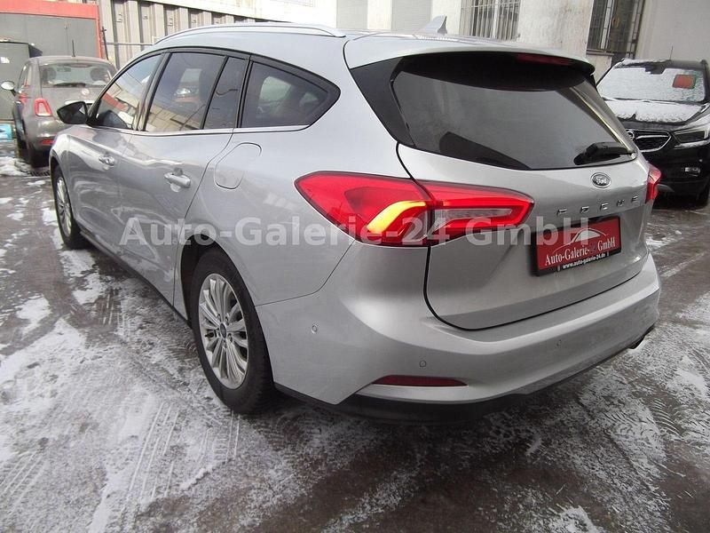 Gebraucht Ford Focus Titanium 150 PS (110 kW) 2020 Silber Kombi