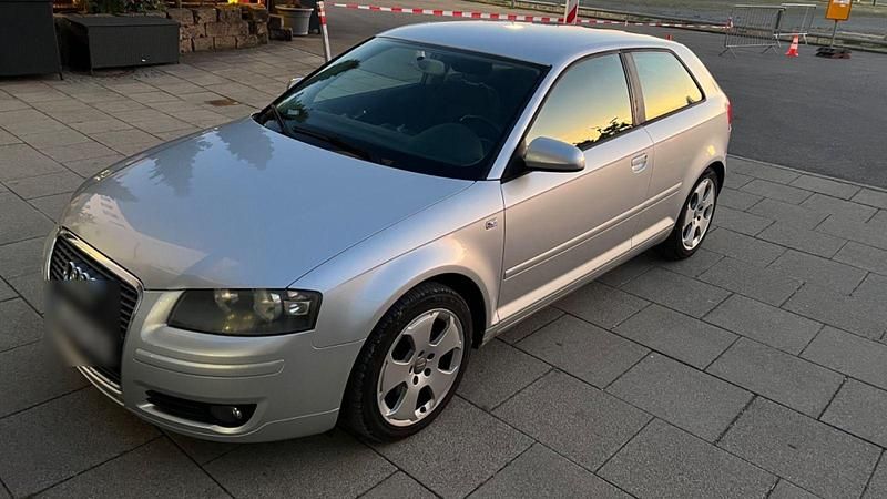 Silber Gebraucht 2005 Audi A3 S-Line Limousine | 2.490 € (Fairer Preis) - Bild 1/4