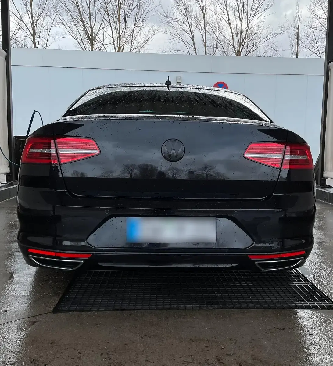Gebraucht VW Passat R-line 179 PS (131 kW) 2015 Schwarz Limousine