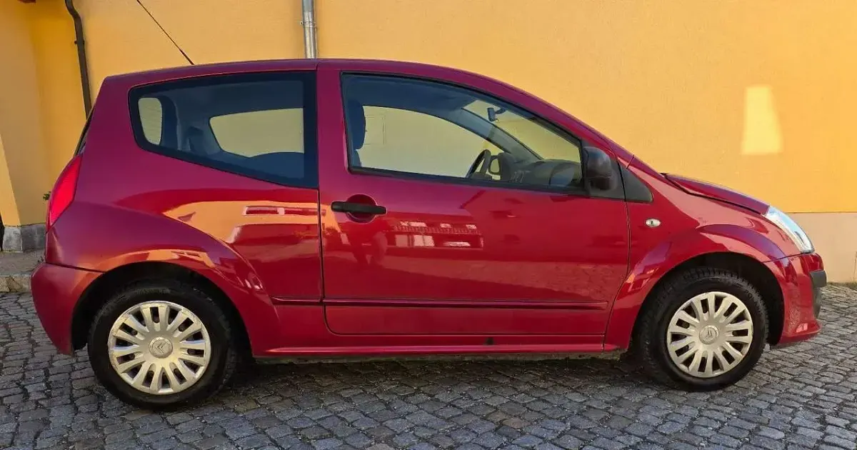 Gebraucht Citroën C2 Tonic 60 PS (44 kW) 2009 "luziferrot" Kleinwagen