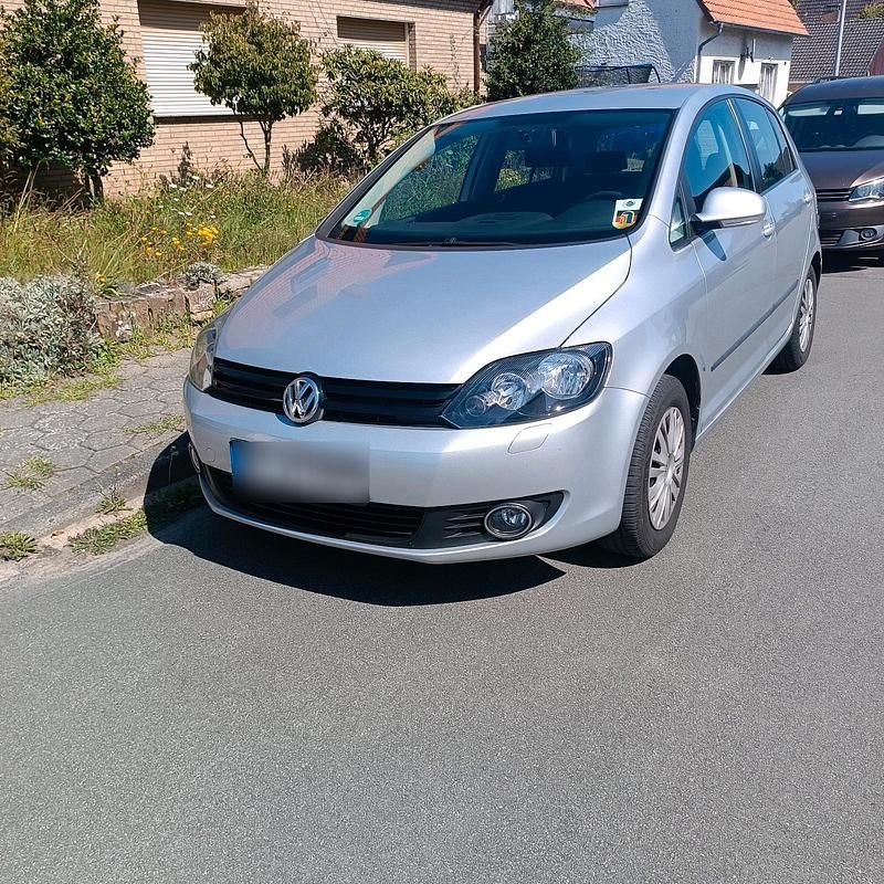 Silber Gebraucht 2010 VW Golf Plus Cross Van / Kleinbus | 5.099 € (Fairer Preis) - Bild 1/4