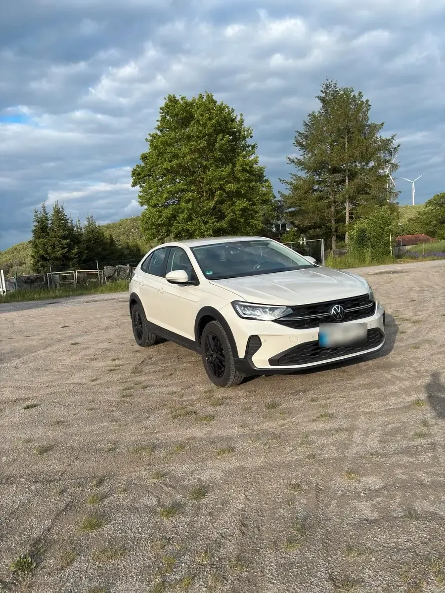 Gebraucht VW Taigo Trendline 95 PS (69 kW) 2024 Weiß SUV