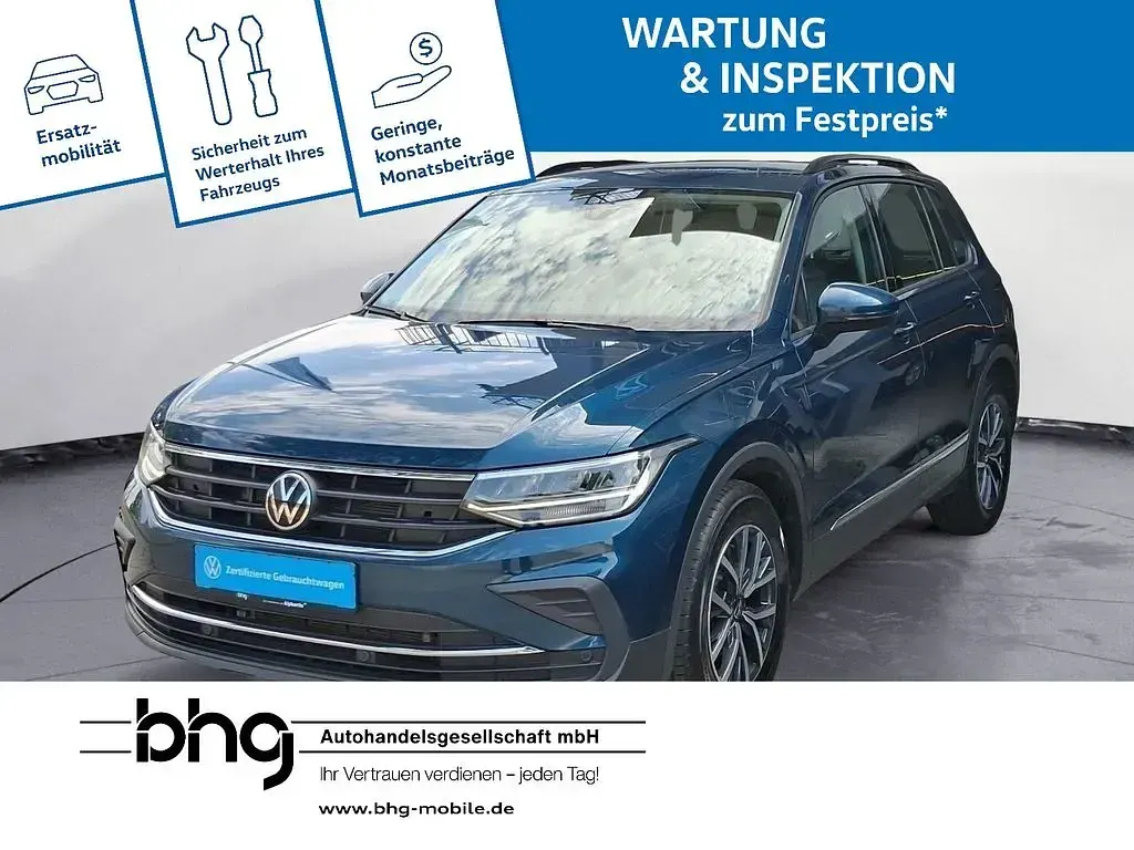 Gebraucht VW Tiguan Life 150 PS (110 kW) 2022 Blau SUV