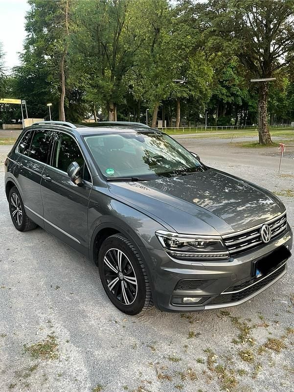 Gebraucht VW Tiguan Highline 239 PS (175 kW) 2019 Grau SUV
