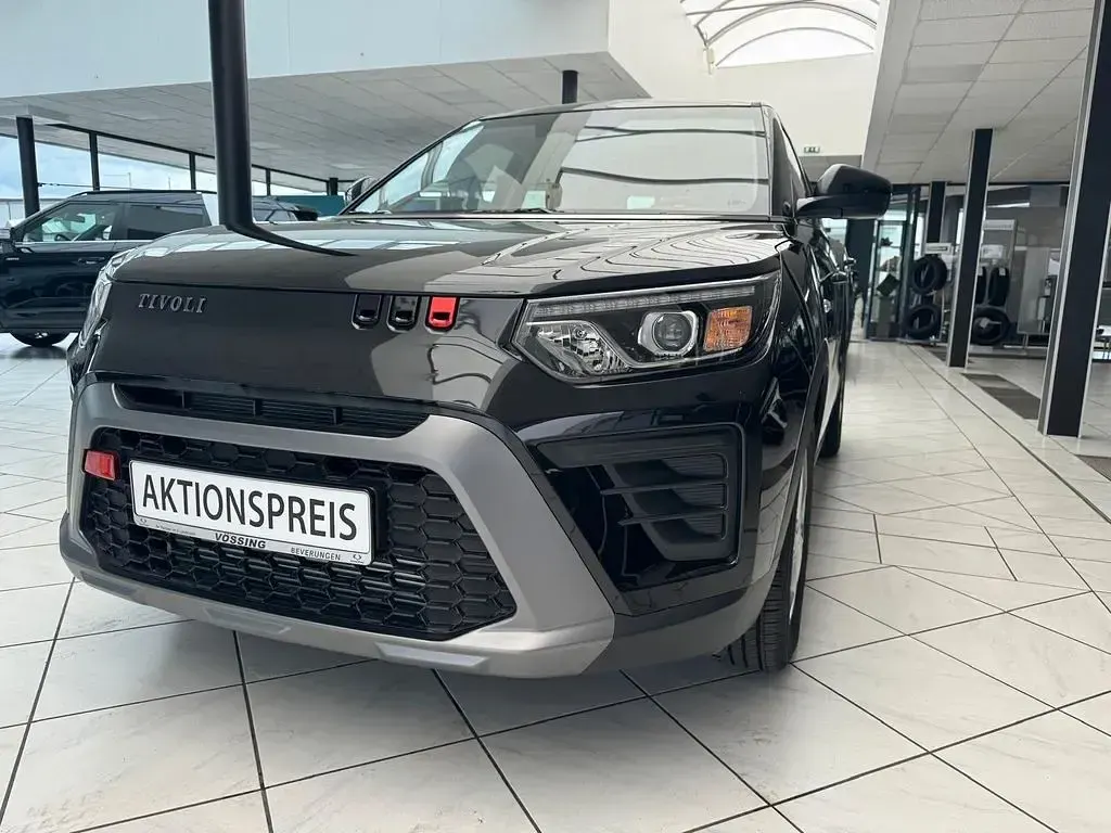 Neu KGM Tivoli 163 PS (119 kW) 2026 Schwarz SUV