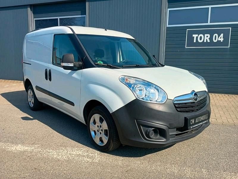 Gebraucht Opel Combo 90 PS (66 kW) 2015 Weiß Van / Kleinbus