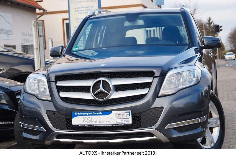 Grau Gebraucht 2013 Mercedes GLK220 SUV | 16.490 € (Fairer Preis) - Bild 1/4