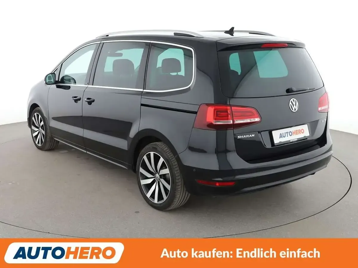 Gebraucht VW Sharan Allstar 150 PS (110 kW) 2017 Schwarz Van / Kleinbus