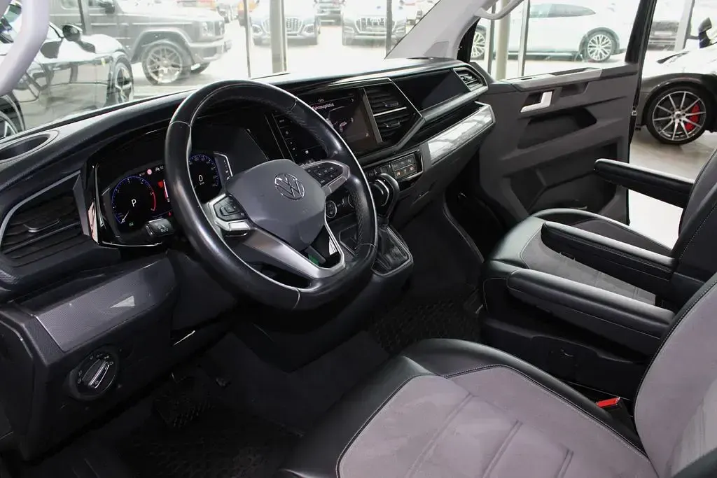 Gebraucht VW Multivan Generation Six 199 PS (146 kW) 2020 Schwarz Van / Kleinbus