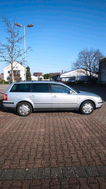 Gebraucht VW Passat 116 PS (85 kW) 2002 Silber Kombi