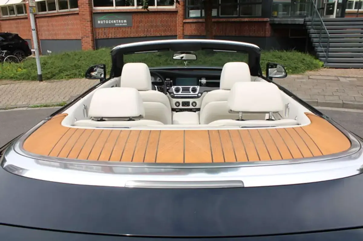 Gebraucht Rolls Royce Dawn 571 PS (419 kW) 2017 Schwarz Cabrio