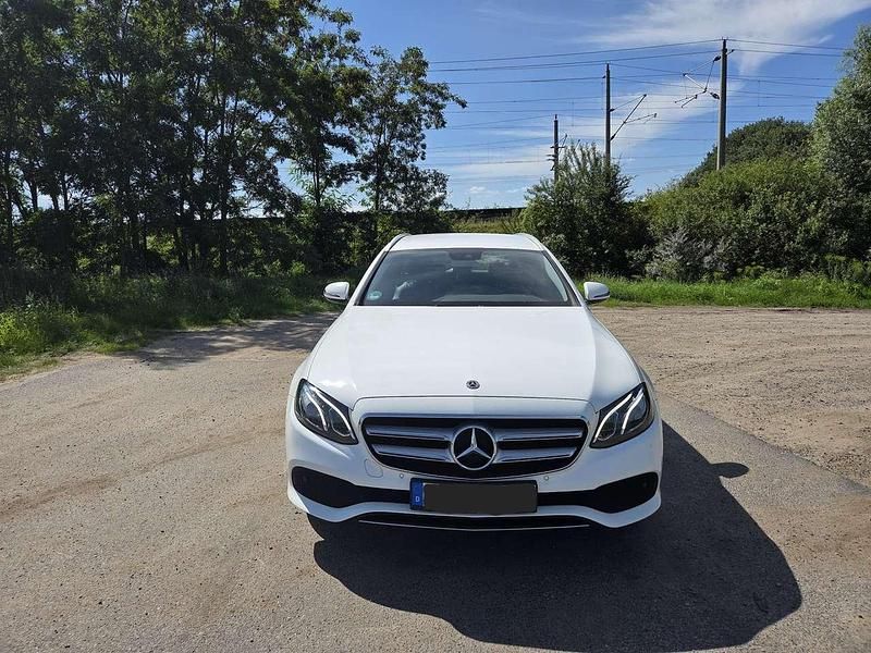 Usata Mercedes E200 184 CV (135 kW) 2017 Bianco Station wagon
