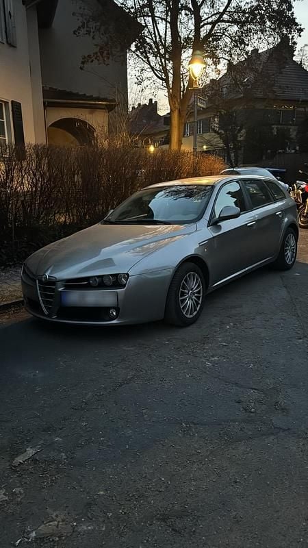 Gebraucht Alfa Romeo 159 160 PS (117 kW) 2009 Grau Kombi