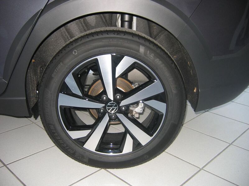 Gebraucht VW Taigo Advance 116 PS (85 kW) 2024 Grau SUV