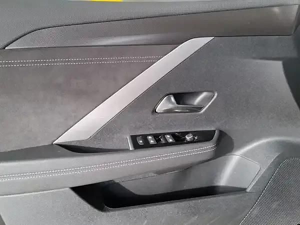 Usata Opel Astra 136 CV (100 kW) 2024 Nero Berlina