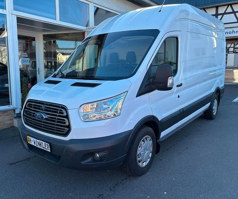 Gebraucht Ford Transit Trend 170 PS (125 kW) 2018 Weiß Van / Kleinbus