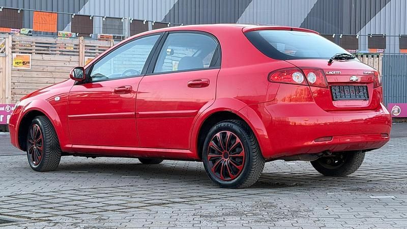 Gebraucht Chevrolet Lacetti 106 PS (77 kW) 2006 Rot Kombi