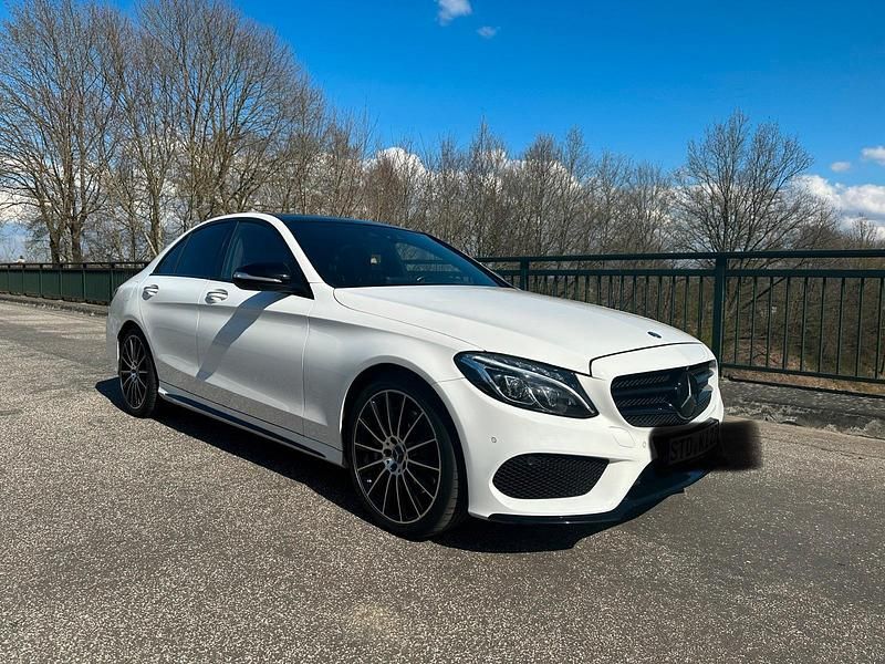 Gebraucht Mercedes C400 333 PS (244 kW) 2015 Weiß Limousine