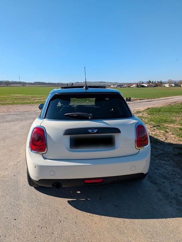 Used Mini ONE 102 HP (75 kW) 2016 White Hatchback