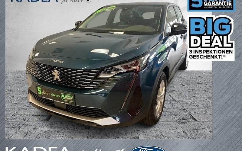Lackierung blau celebes/metall Gebraucht 2023 Peugeot 3008 Active SUV | 19.980 € (Guter Preis) - Bild 1/4