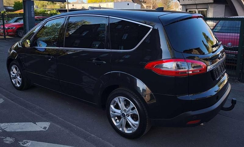 Second-hand Ford S-MAX Titanium 163 CP (119 kW) 2012 Negru Monovolum