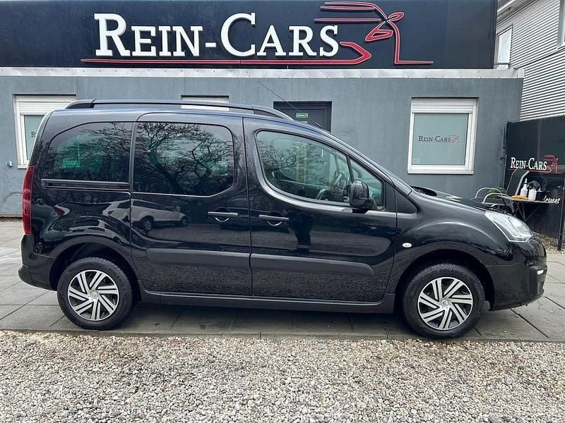 Gebraucht Citroën Berlingo XTR 99 PS (72 kW) 2016 Schwarz Van / Kleinbus