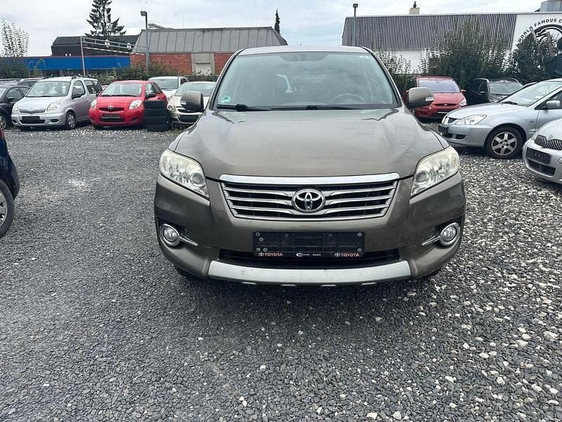 Gebraucht 2012 Toyota RAV4 Travel SUV | 7.300 € (Guter Preis) - Bild 1/4