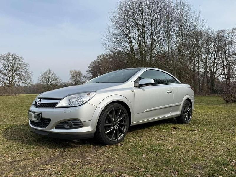 Gebraucht Opel Astra Cosmo 140 PS (102 kW) 2007 Silber