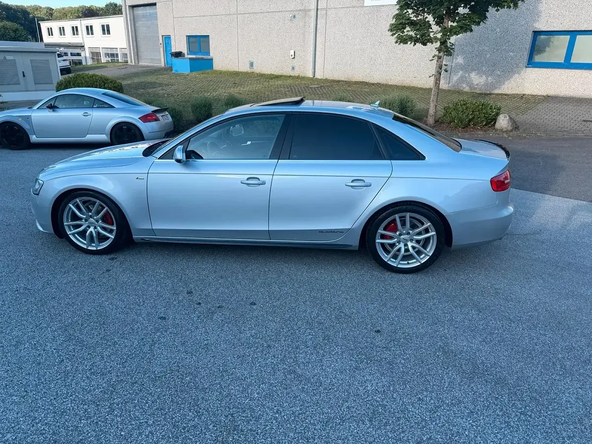 Gebraucht Audi A4 177 PS (130 kW) 2013 Silber Limousine