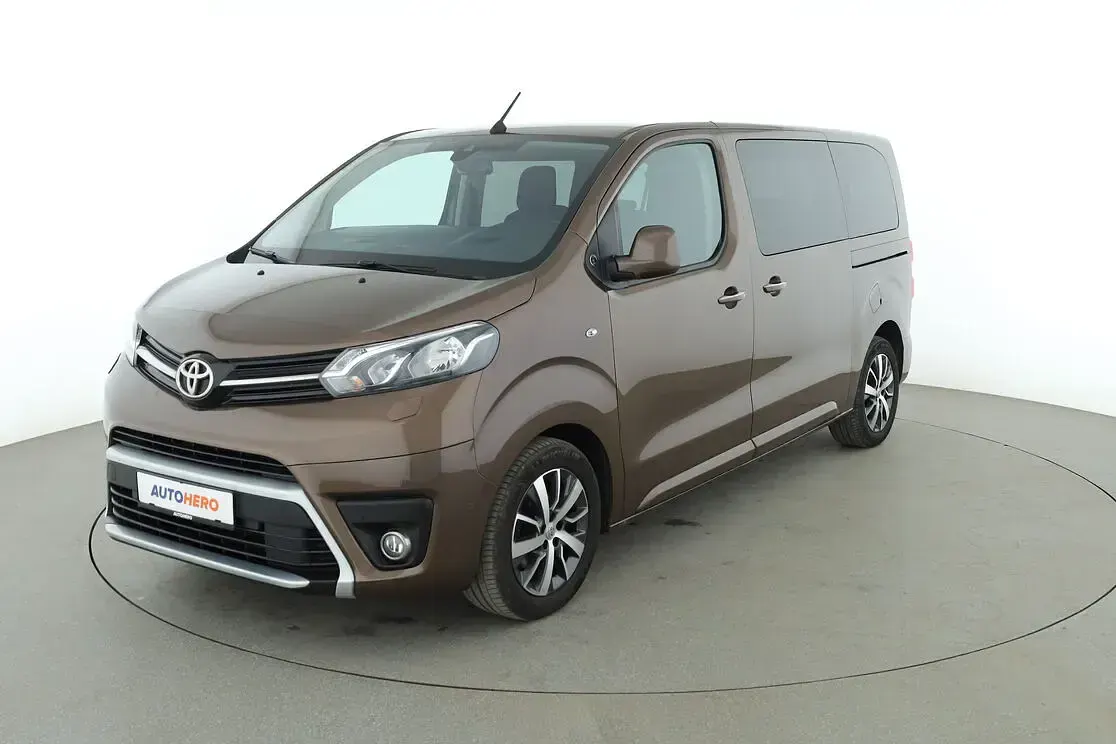 Gebraucht Toyota Proace Verso Team 150 PS (110 kW) 2021 Kombi