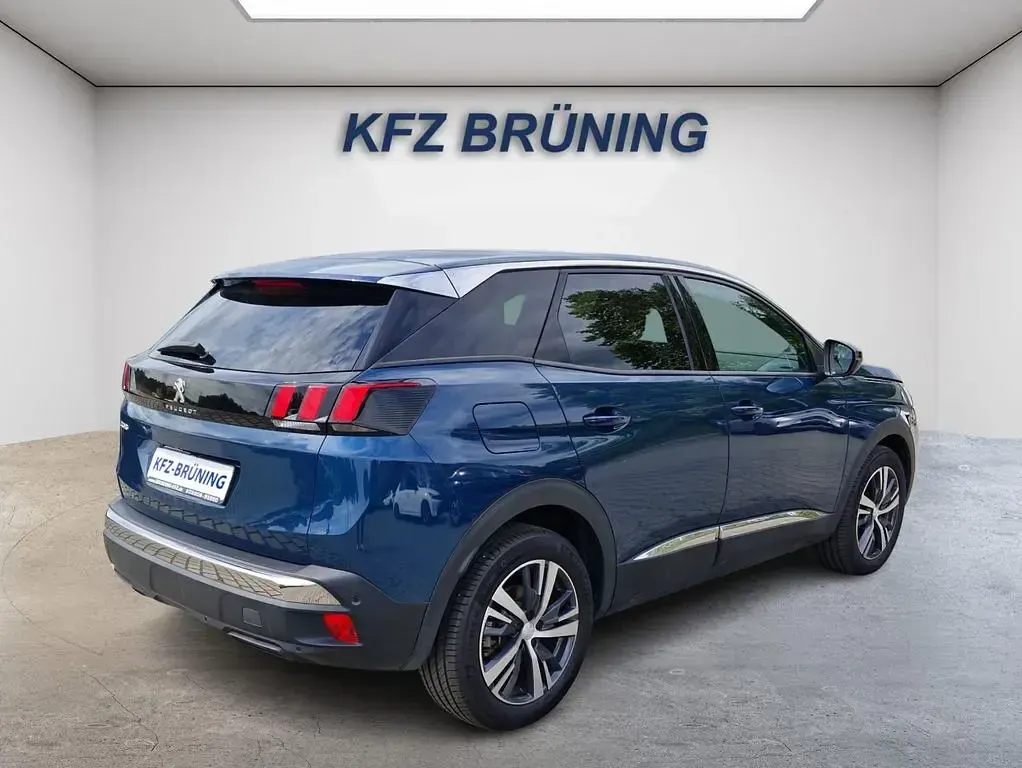 Gebraucht Peugeot 3008 Allure 131 PS (96 kW) 2023 Celebes blau metallic (metallic) SUV