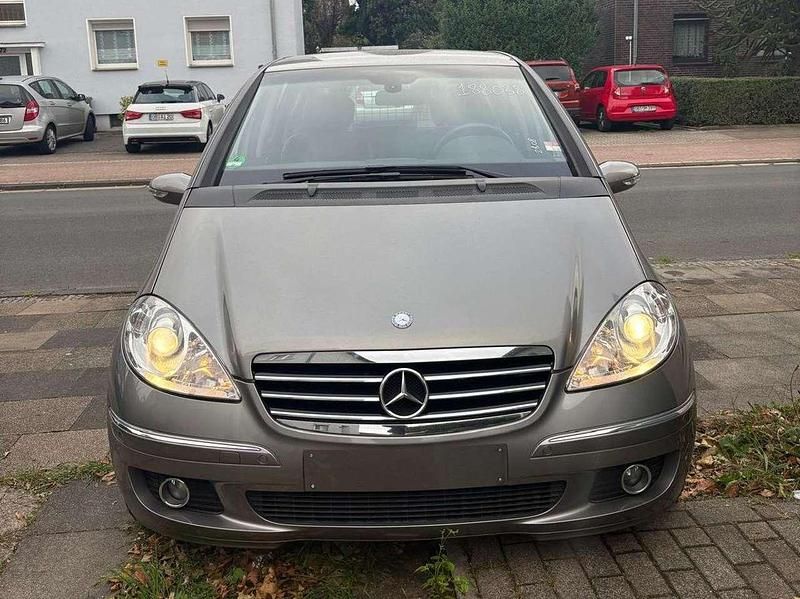 Grau Gebraucht 2005 Mercedes A170 Kleinwagen | 3.500 € (Fairer Preis) - Bild 1/4