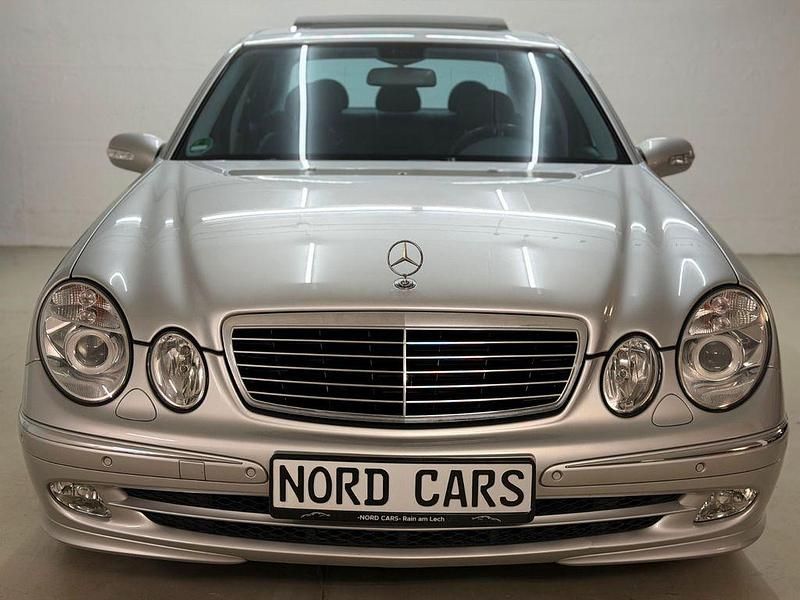 Gebraucht Mercedes E240 177 PS (130 kW) 2002 Silber Limousine
