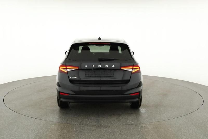 Neu Skoda Fabia Selection 116 PS (85 kW) 2025 Black magic perleffekt Kleinwagen