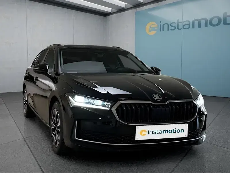 Usata Skoda Superb 150 CV (110 kW) 2025 Nero Station wagon