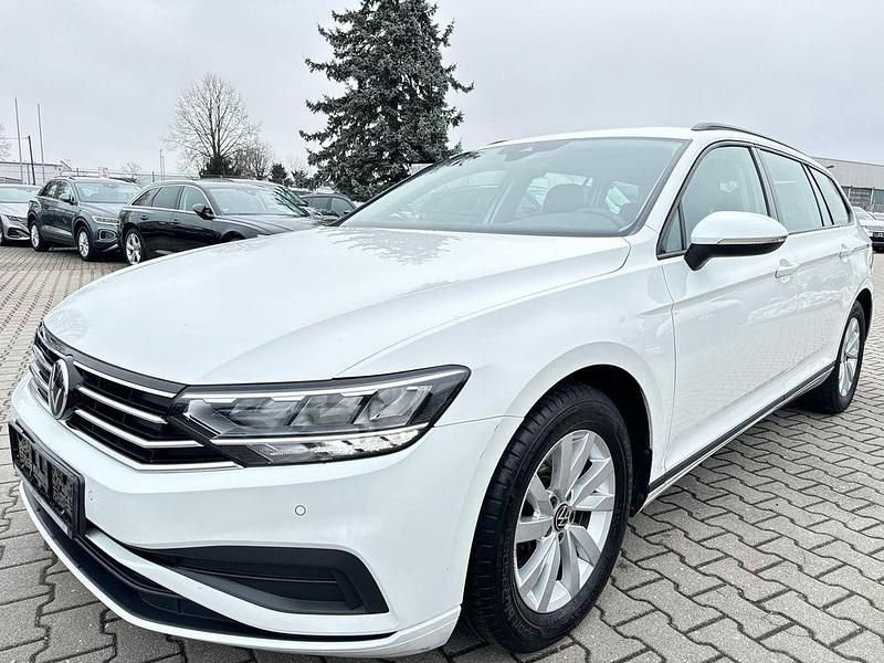 Gebraucht VW Passat Conceptline 122 PS (89 kW) 2021 Weiß Limousine
