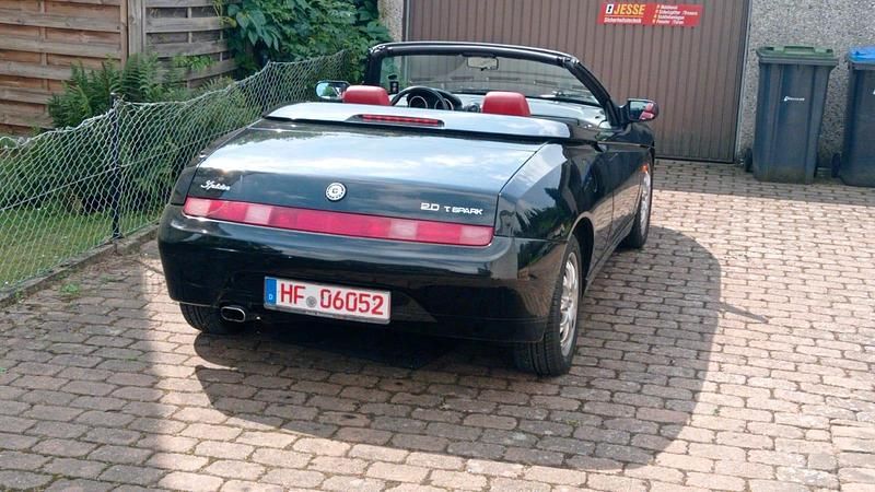 Gebraucht Alfa Romeo Spider 150 PS (110 kW) 1999 Schwarz Cabrio