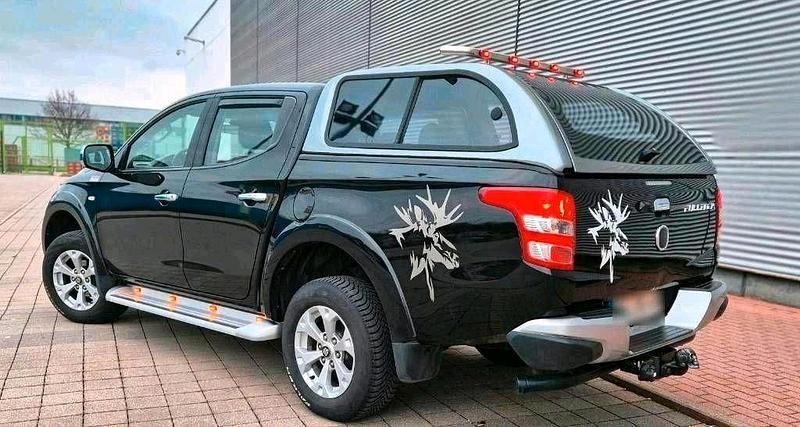 Second-hand Fiat Fullback 181 CP (133 kW) 2017 Negru Pickup